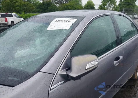 2006 Acura Rl 3.5 from USA, damaged, VIN JH4KB16516C012532